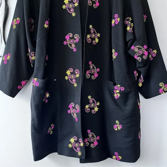 Vintage Black Japanese Haori Pink And Yellow Floral Embroidered Boho Duster - Picture 6 of 12